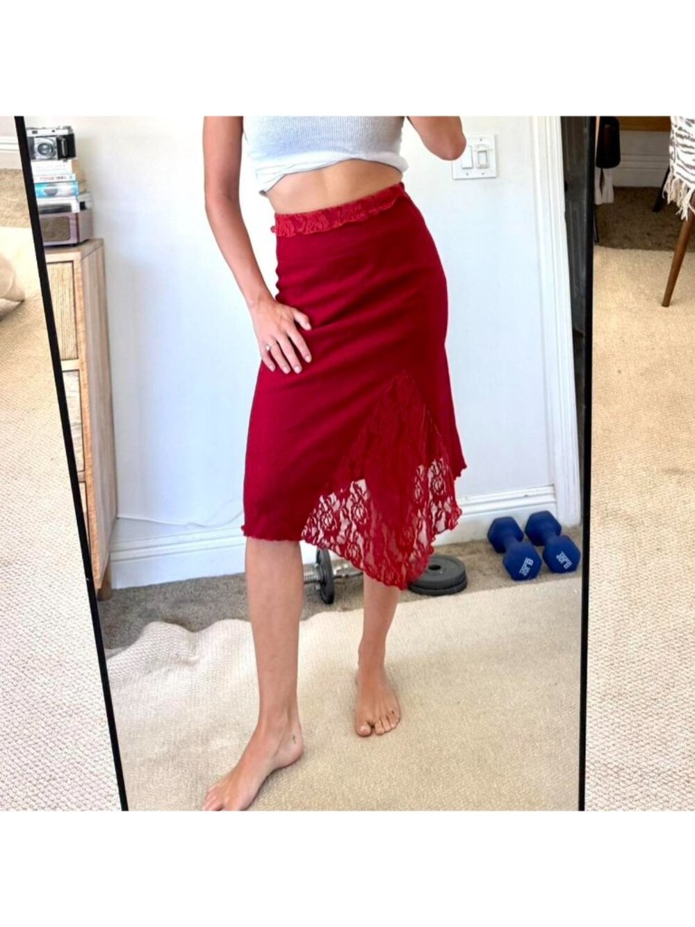 AMERICAN VINTAGE RED LACE MIDI SKIRT ASYMMETRICAL SIZE SMALL